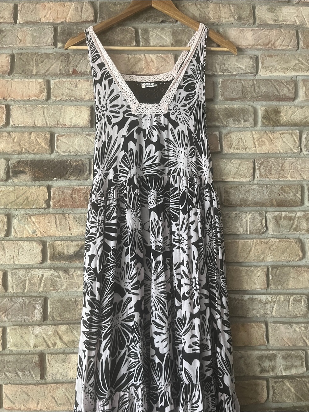 Free People Intimately Black and White Floral Maxi Dress | Lace Back | EUC